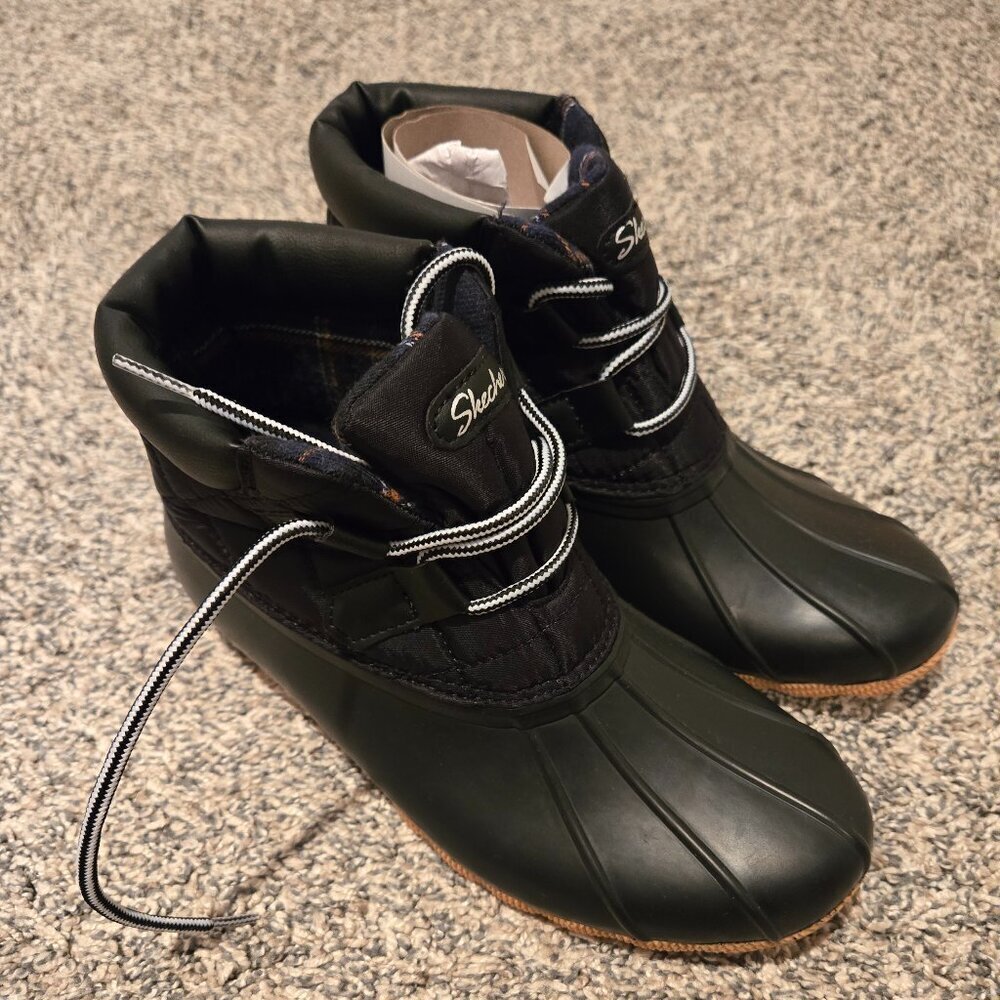 NIB Skechers Pond Lil Puddles Mid Quilted Lace Up Duck Boots Black 7